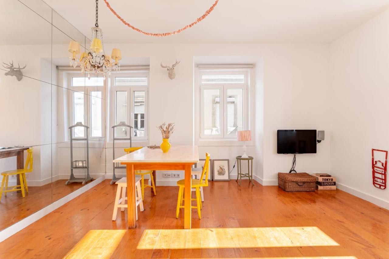 Joivy Chic 2Br Apt In Bairro Alto, 2Mins To Sao Pedro De Alcantara Viewpoint Lissabon Exterior foto